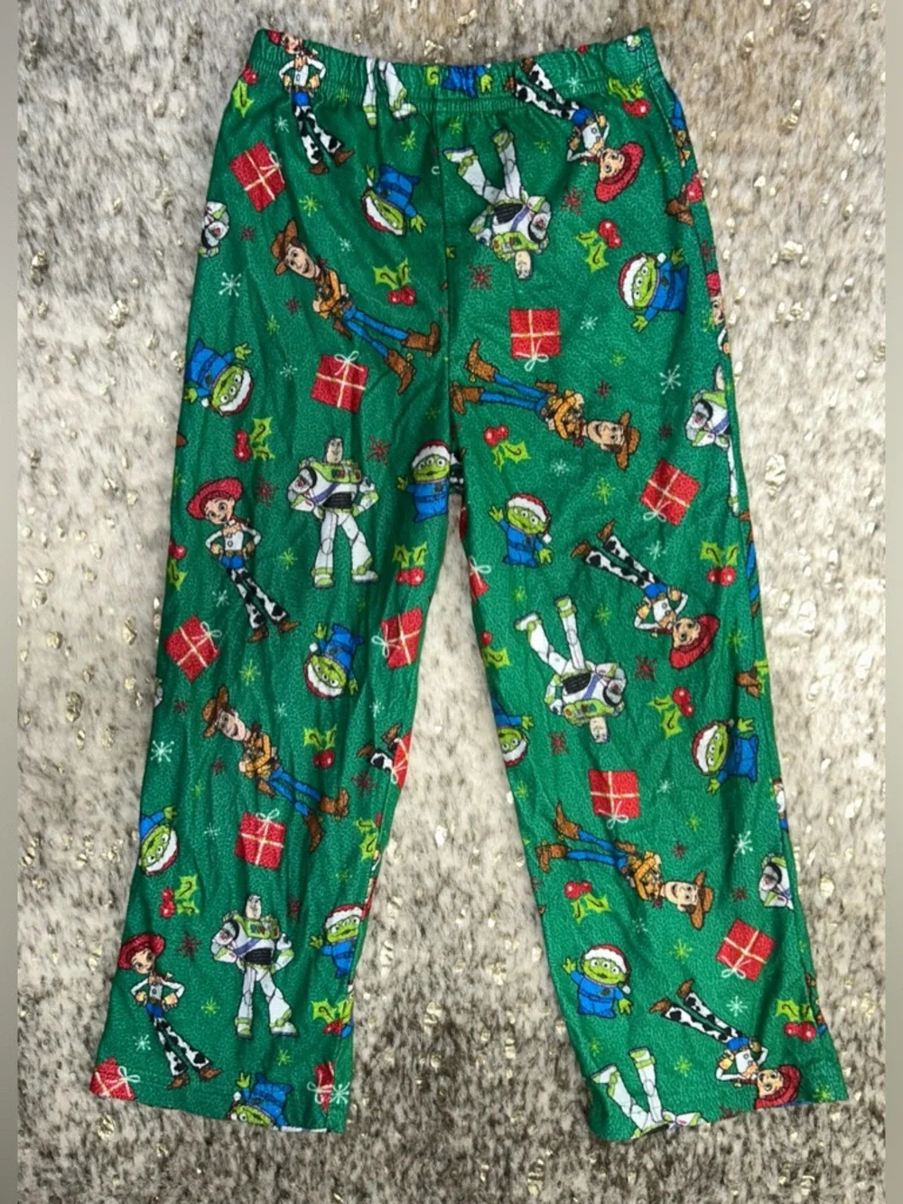 5 for $25🔥Disney Pixar Toy Story 4 Green Christmas Print Pajama Set Kids Size 6
